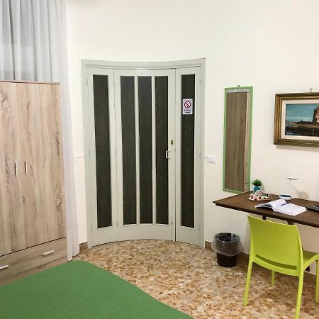 トラーパニ Solemare Bed & Breakfast エクステリア 写真