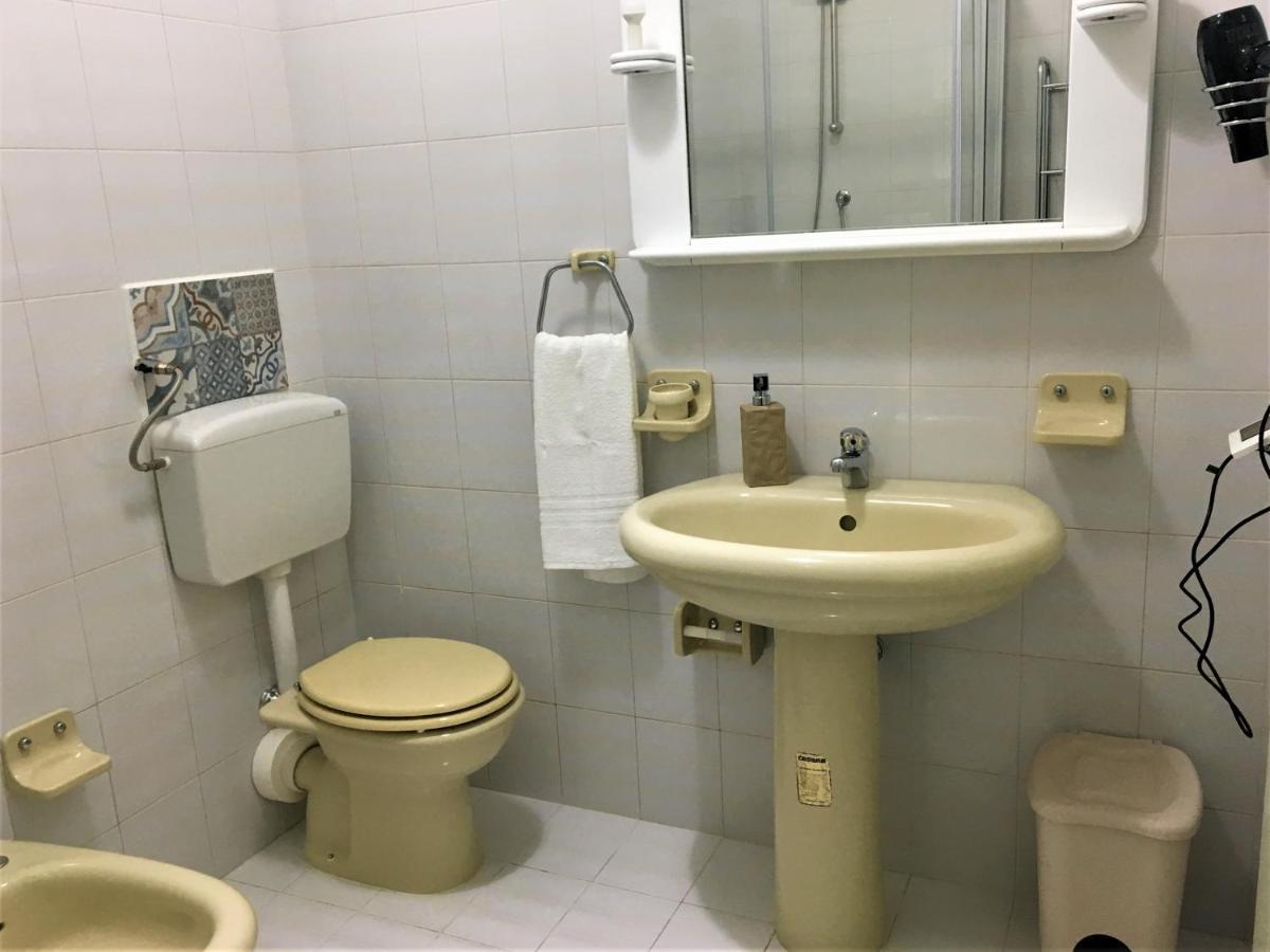 トラーパニ Solemare Bed & Breakfast エクステリア 写真