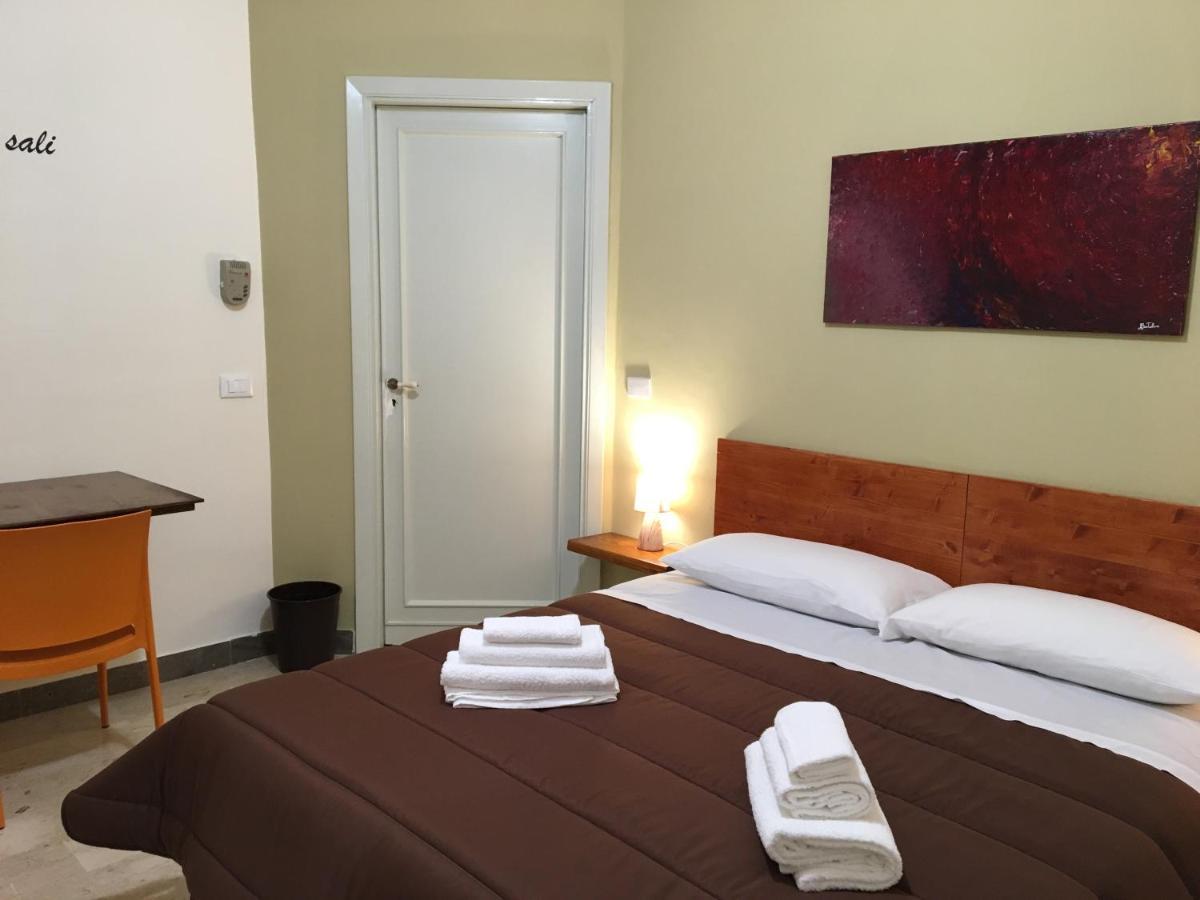 トラーパニ Solemare Bed & Breakfast エクステリア 写真